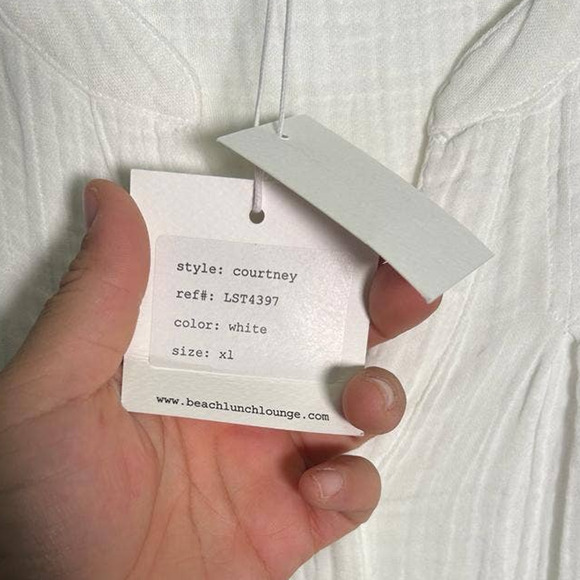 COURTNEY SHORT SLEEVE BUTTON TOP - Picture 6 of 8